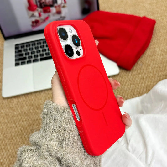 Funda Magnética Red Cherry iPhone – Estilo y Protección
Silicona suave antihuellas + compatible MagSafe
Carga inalámbrica rápida sin quitarla
Protección completa para iPhone 11 al 17 (Pro, Max, Plus, Air)
¡Dale un toque unico a tu iPhone!